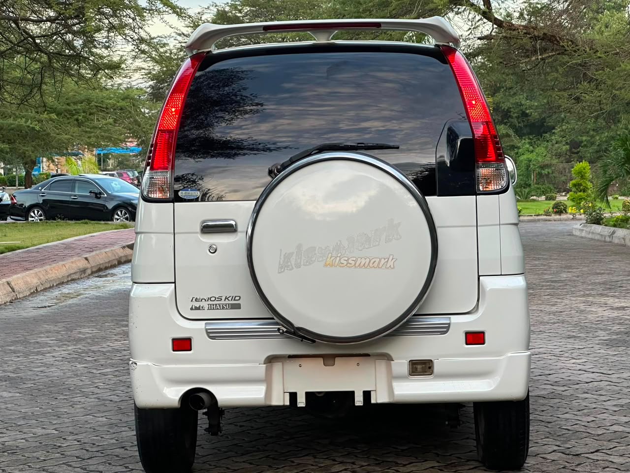 DAIHATSU TERIOS KID sports thumbnail 7